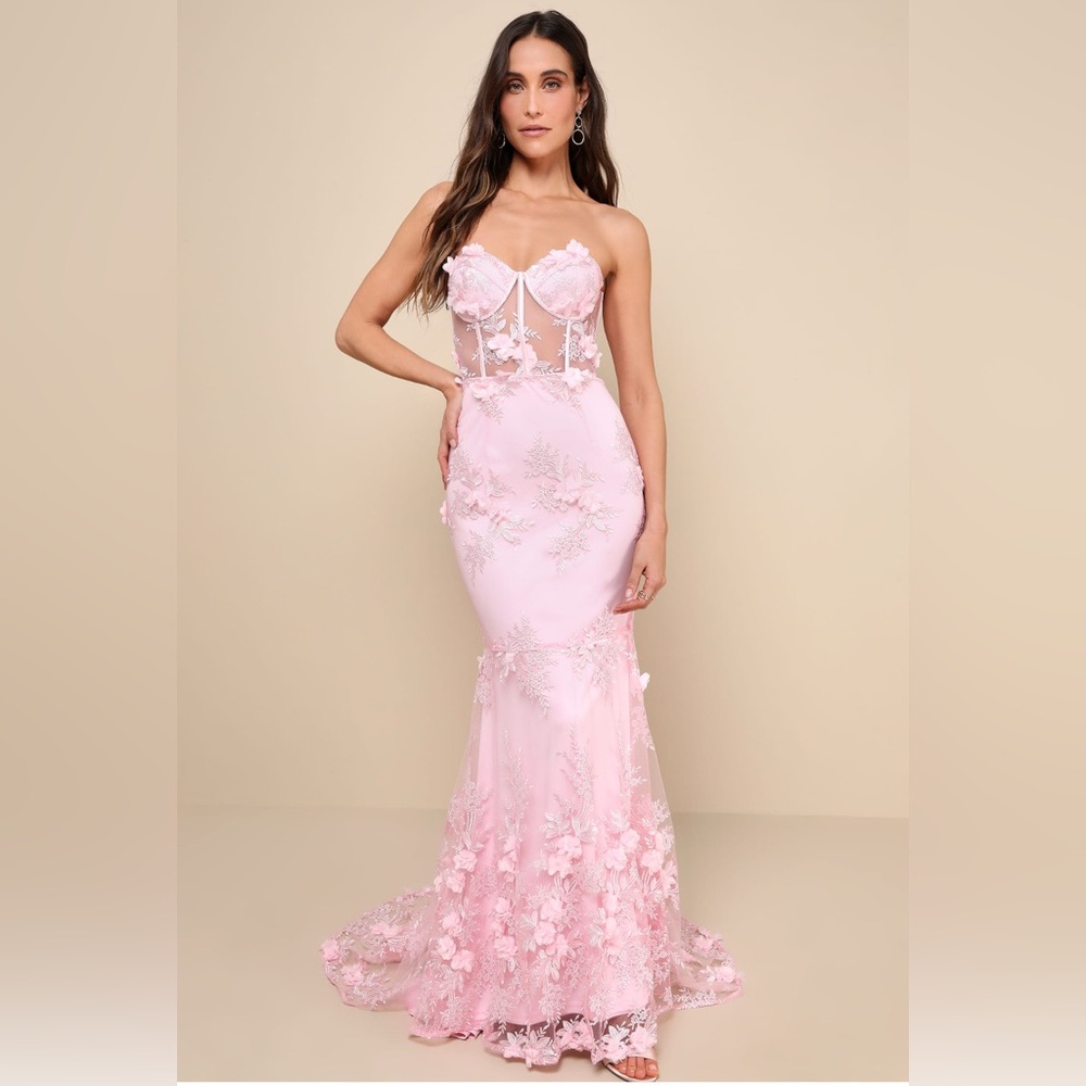 Lulu's Pink Strapless Floral Appliqué Mermaid Gown NWT